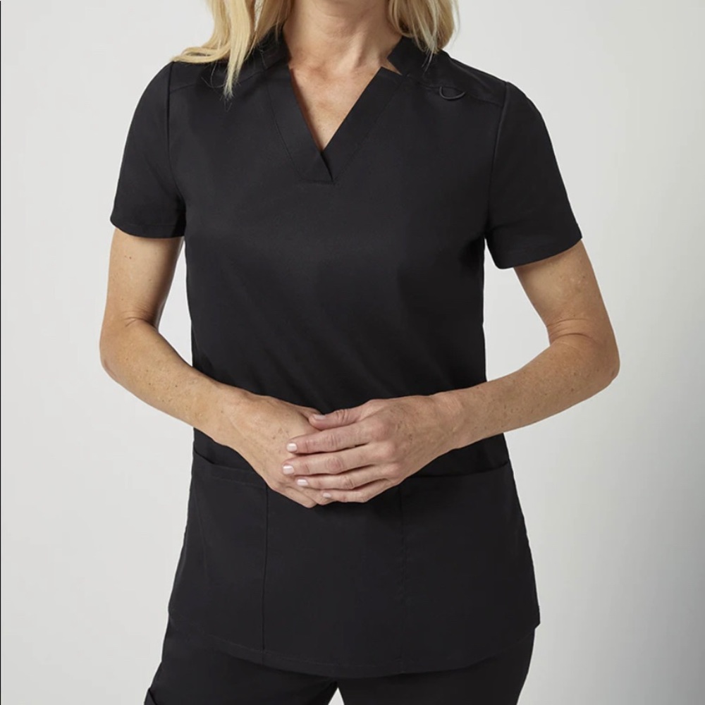 Januu women’s scrub top